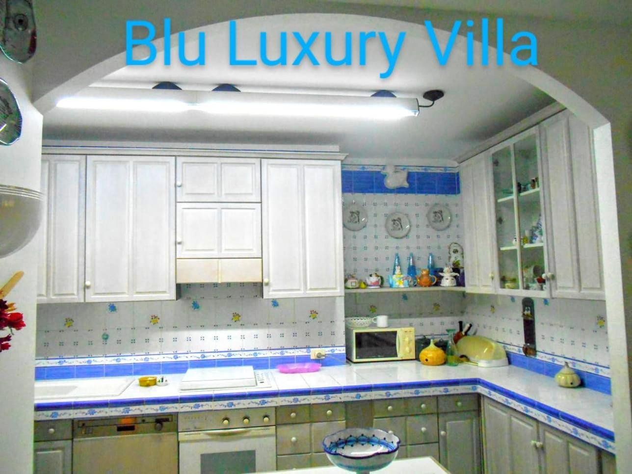 Blu Luxury Villa Бруколи Экстерьер фото