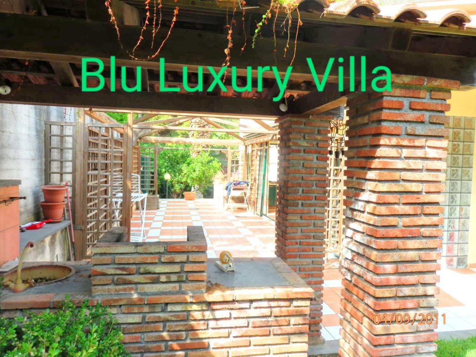 Blu Luxury Villa Бруколи Экстерьер фото