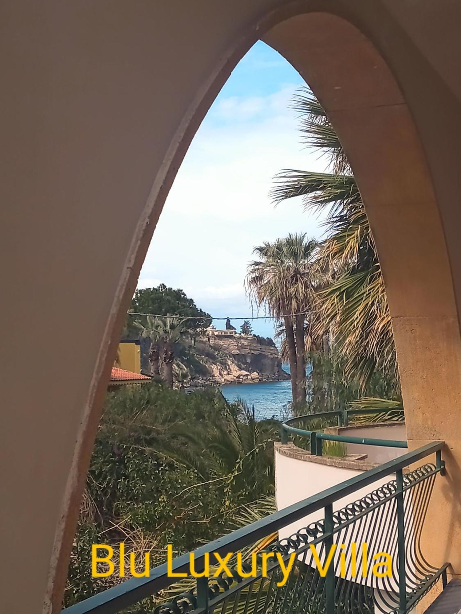 Blu Luxury Villa Бруколи Экстерьер фото